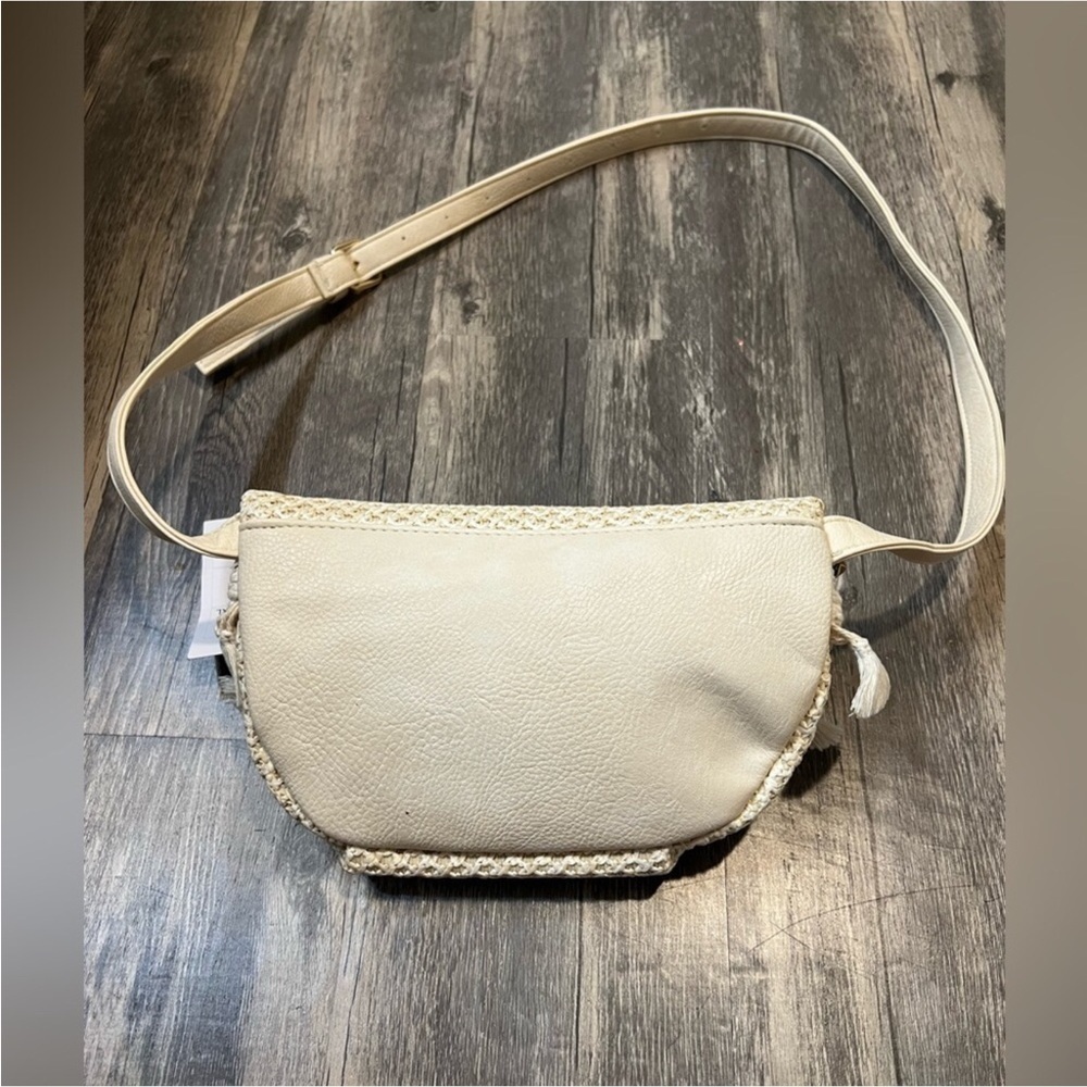 NWT Boho Crochet & Leather Belt Bag With Tassels - Picture 5 of 6